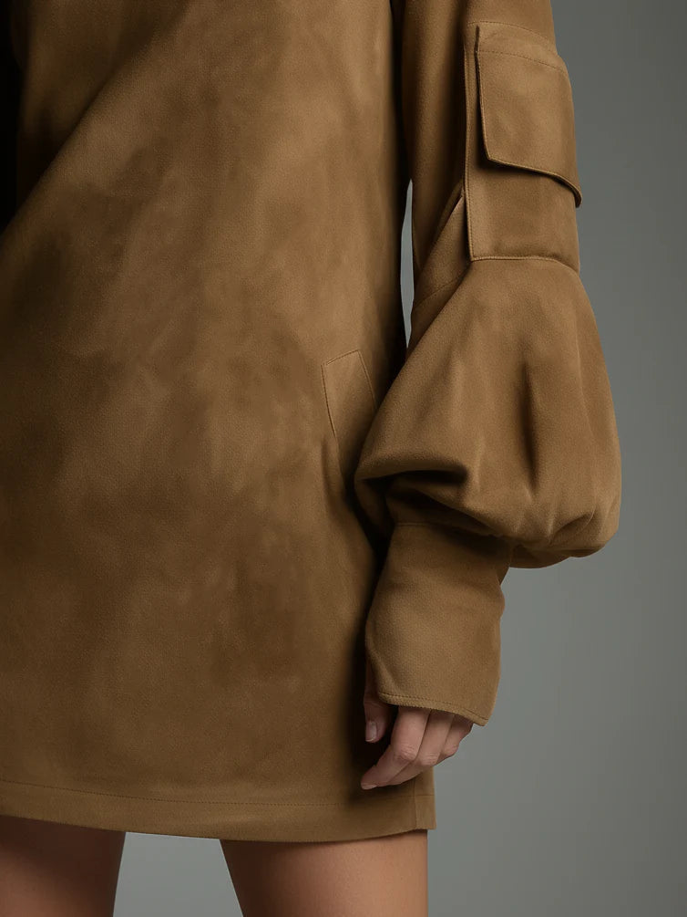 Beli - Robe mini ample en suède avec col montant